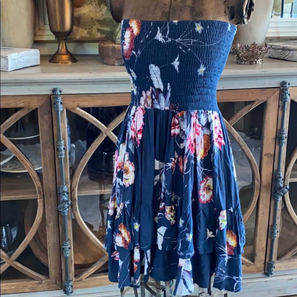 Floral strapless - Picture 2 of 3